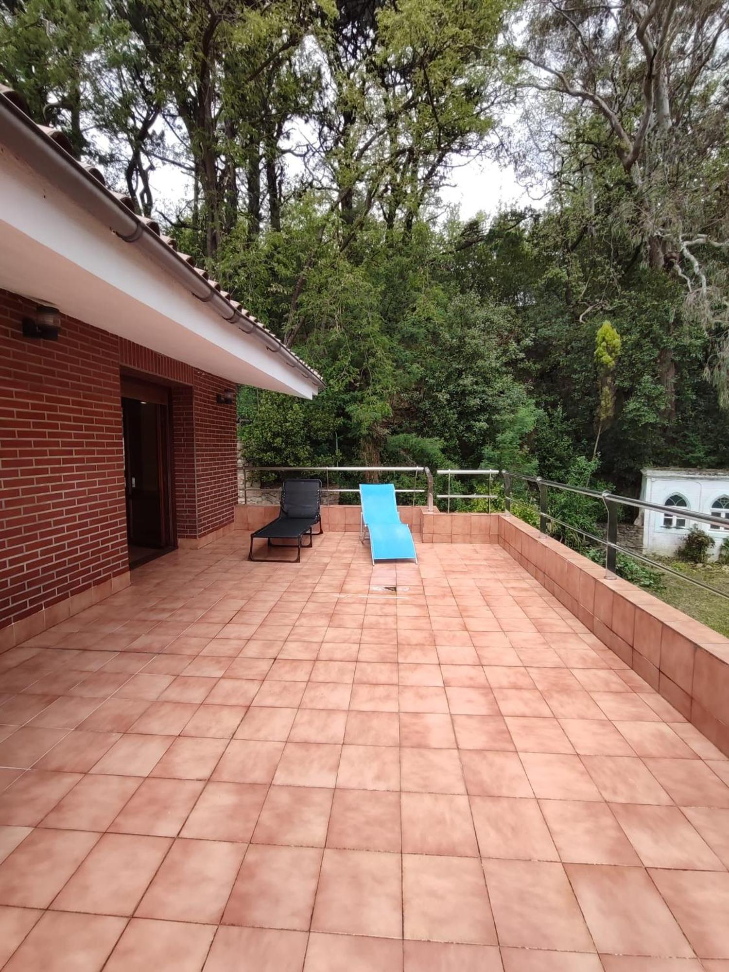 Homestay Con Hermosas Vistas A *